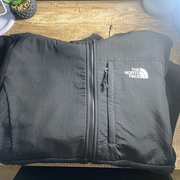 The North Face - womens jacket - Picture 5 of 7